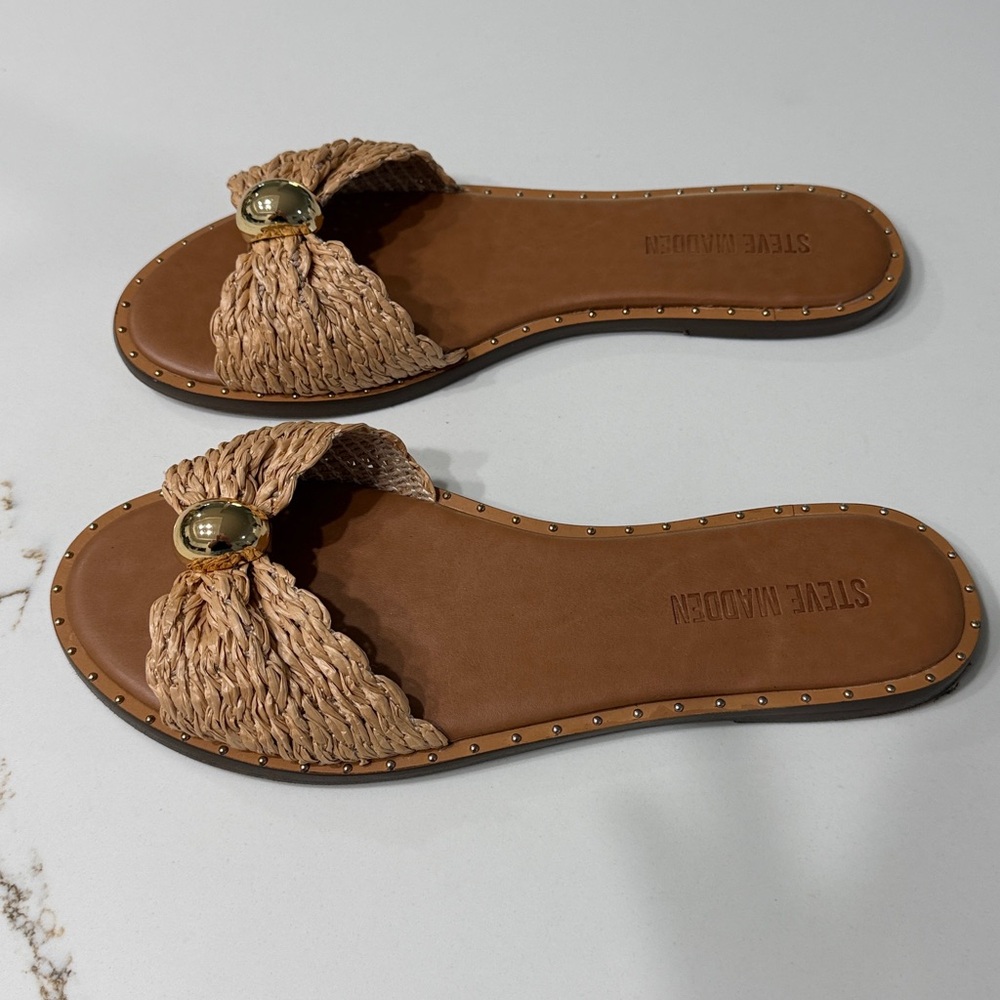 Steve Madden Dipsy Natural Raffia Beige Woven Sandals with Gold Accents | 9.5 - Picture 3 of 6
